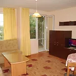 Apartament In *