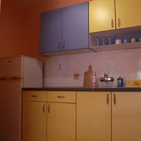 In Апартаменты *